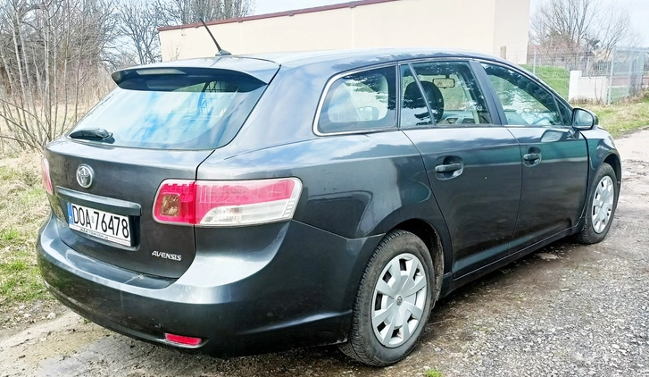 Toyota Avensis cena 19990 przebieg: 324000, rok produkcji 2009 z Oława małe 67